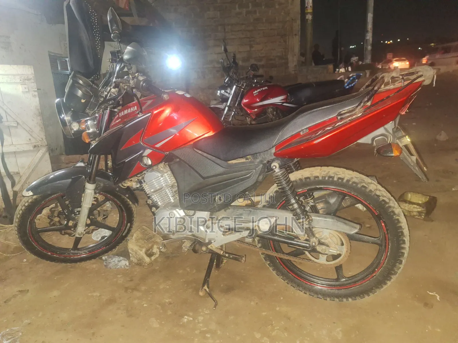 Yamaha YBR 125 Motobike