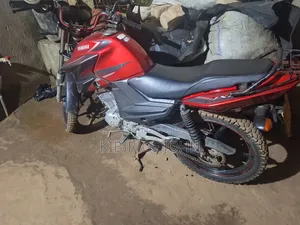 Yamaha YBR 125 Motobike