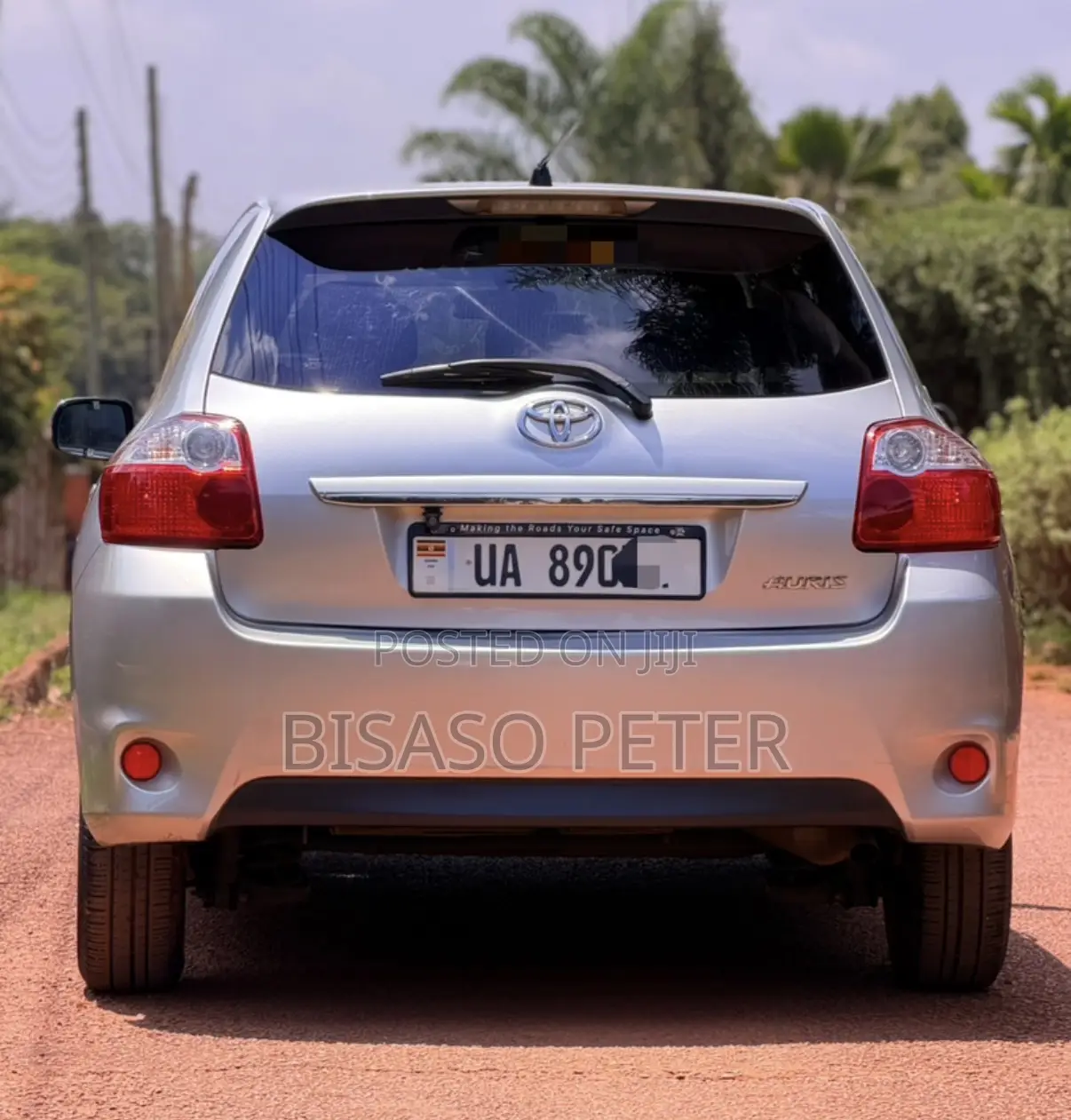 Toyota Auris 2011 Silver