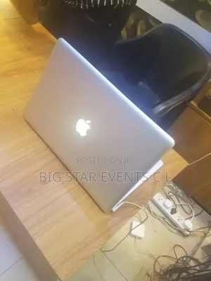 Laptop Apple MacBook Pro 8GB Intel Core i5 HDD+SSD 500GB