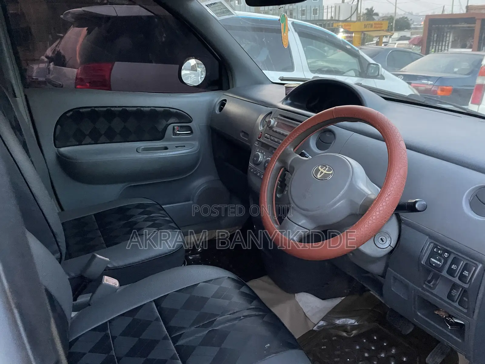 Toyota Sienta 2007 Silver