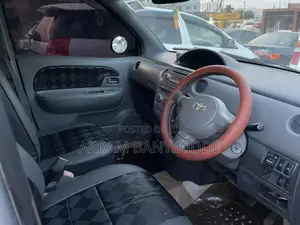 Toyota Sienta 2007 Silver