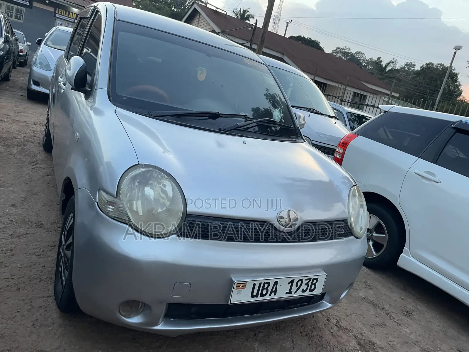 Toyota Sienta 2007 Silver