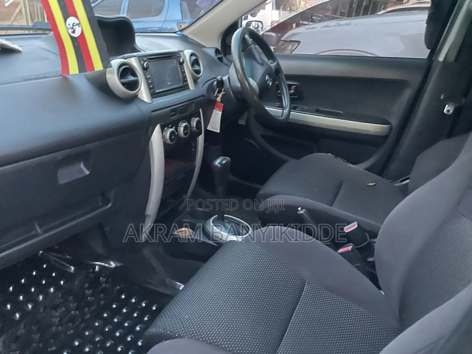 Toyota IST 2005 Silver