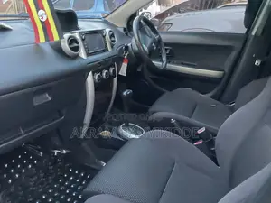 Toyota IST 2005 Silver