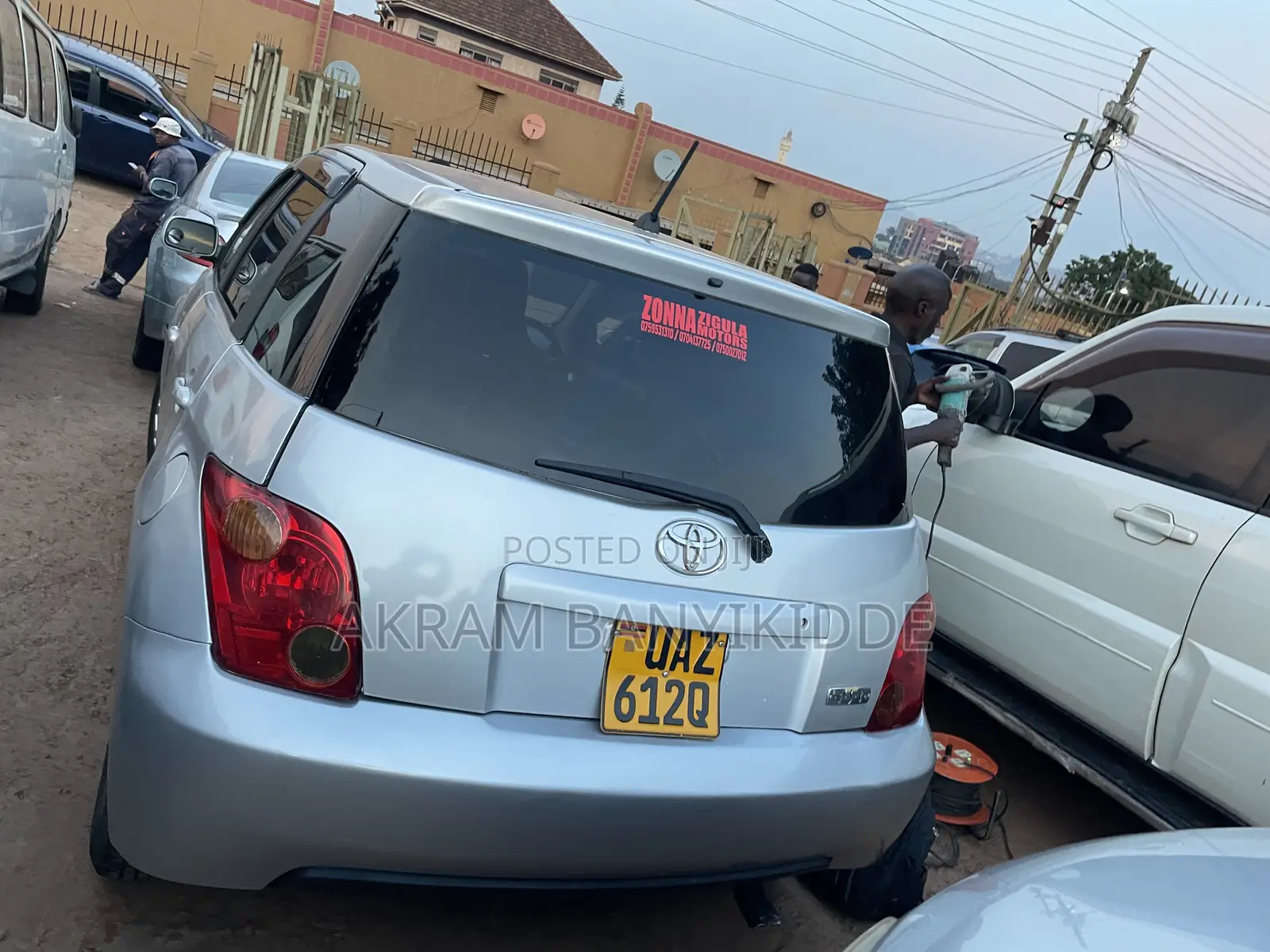 Toyota IST 2005 Silver