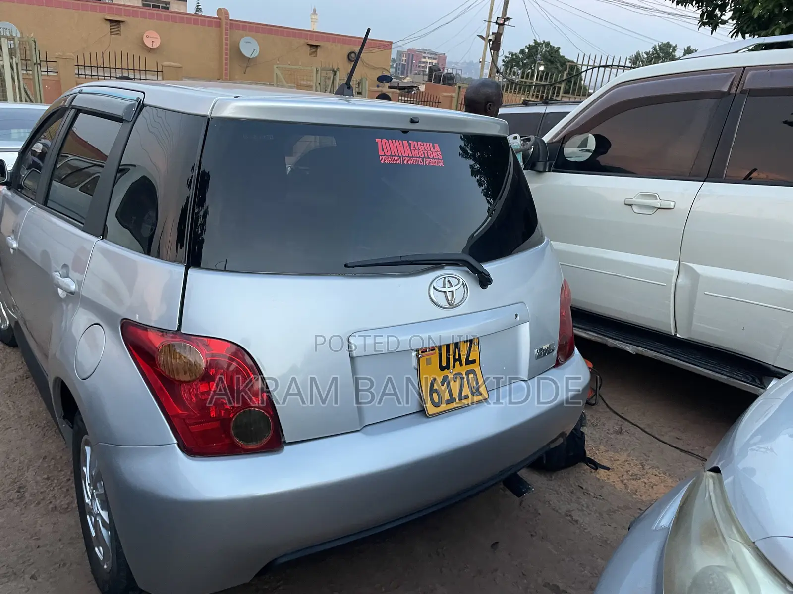 Toyota IST 2005 Silver