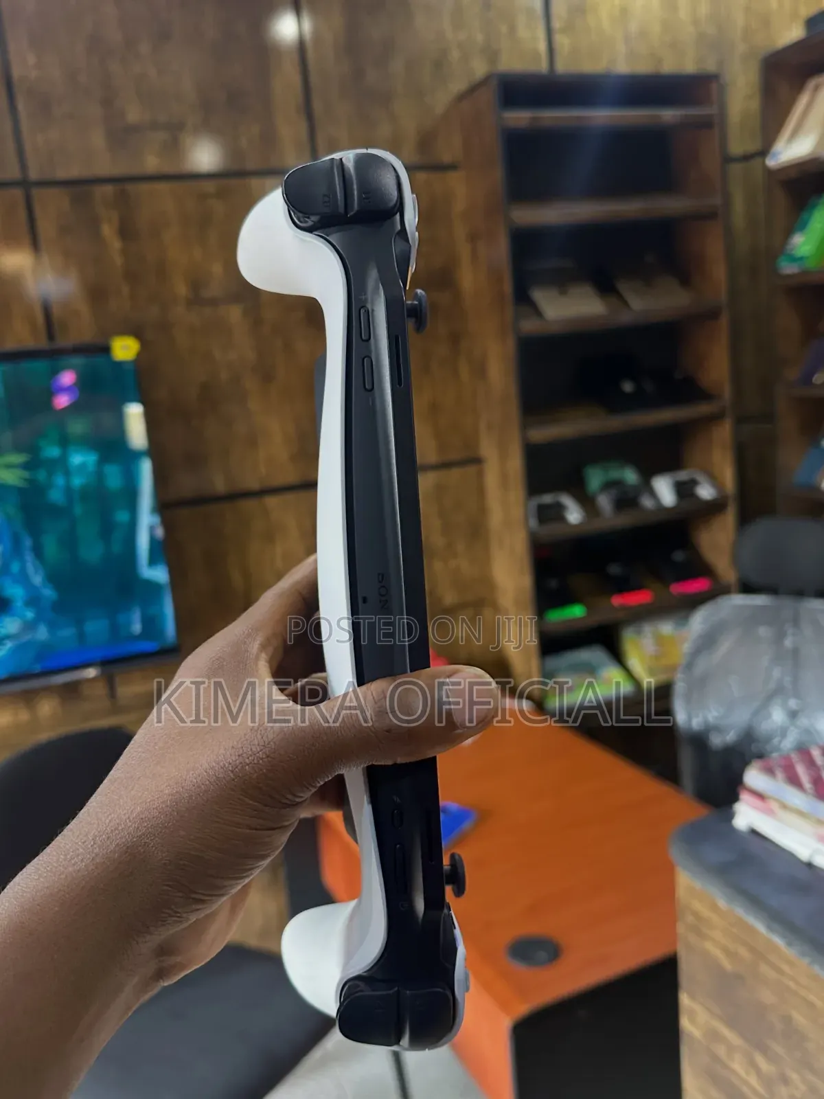 Original PlayStation Portal Remote Player PS5 Handheld Console Box 
