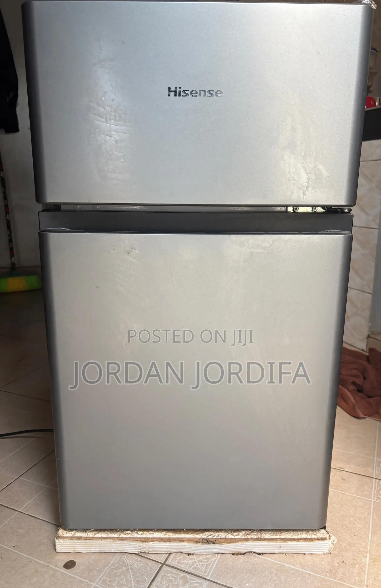 Hisense 120L Double Door Refrigerator (Top Freezer) - Silver