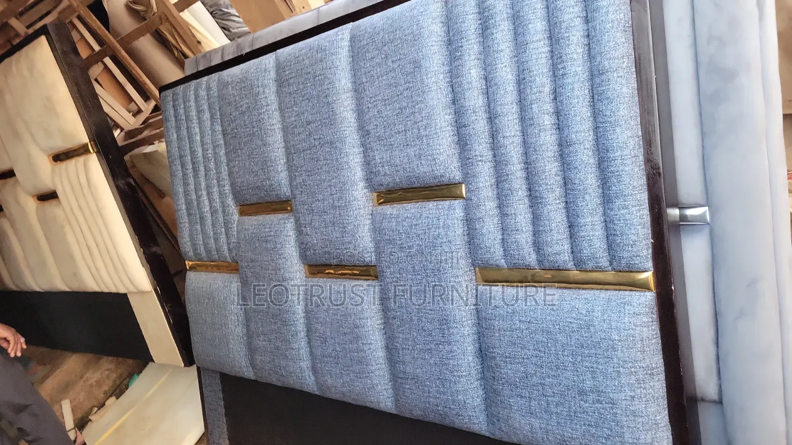 Yyyyypood Bed 5by6 Available