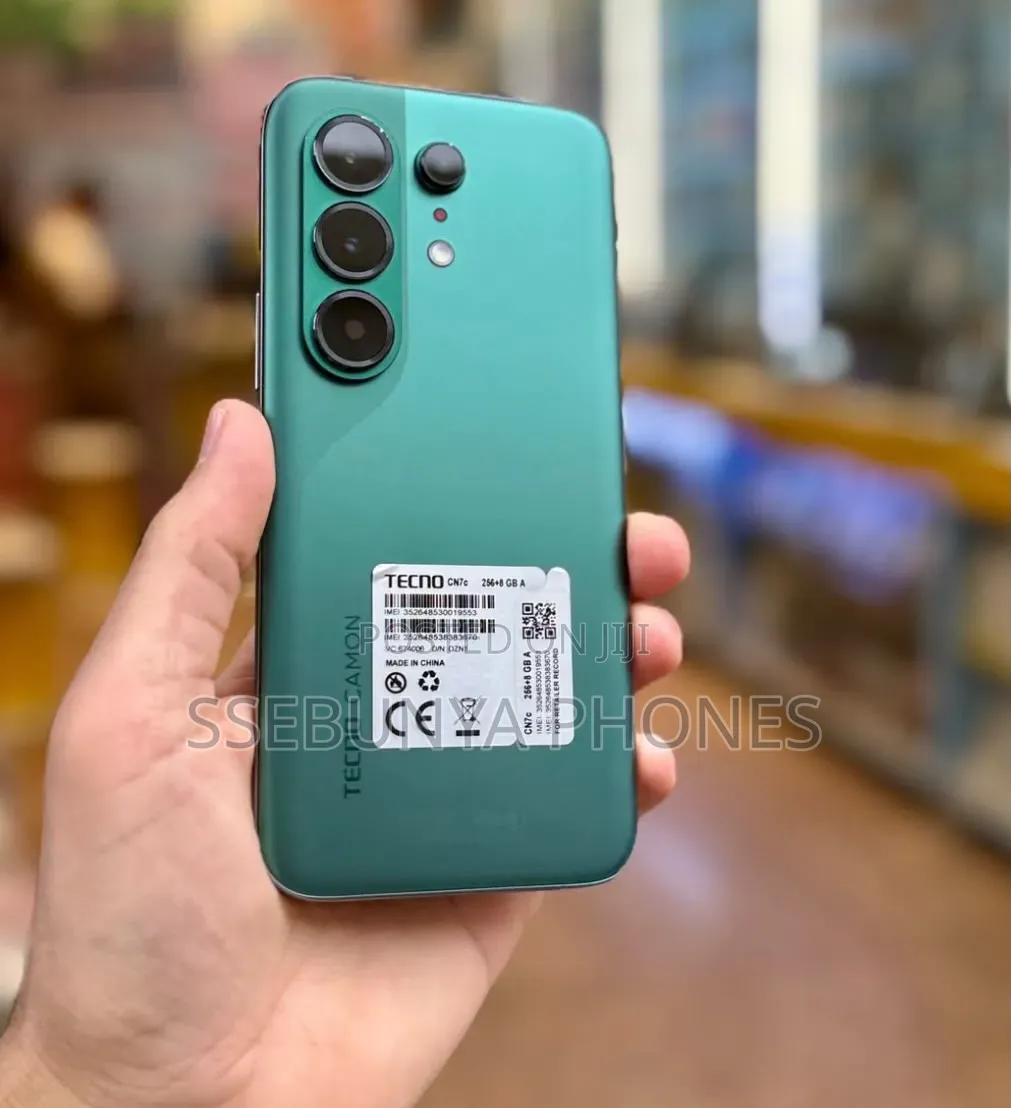 New Tecno Camon 50 Ultra 256 GB Green