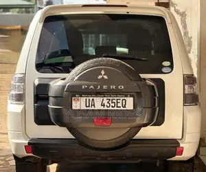 Mitsubishi Pajero 3.0 2010