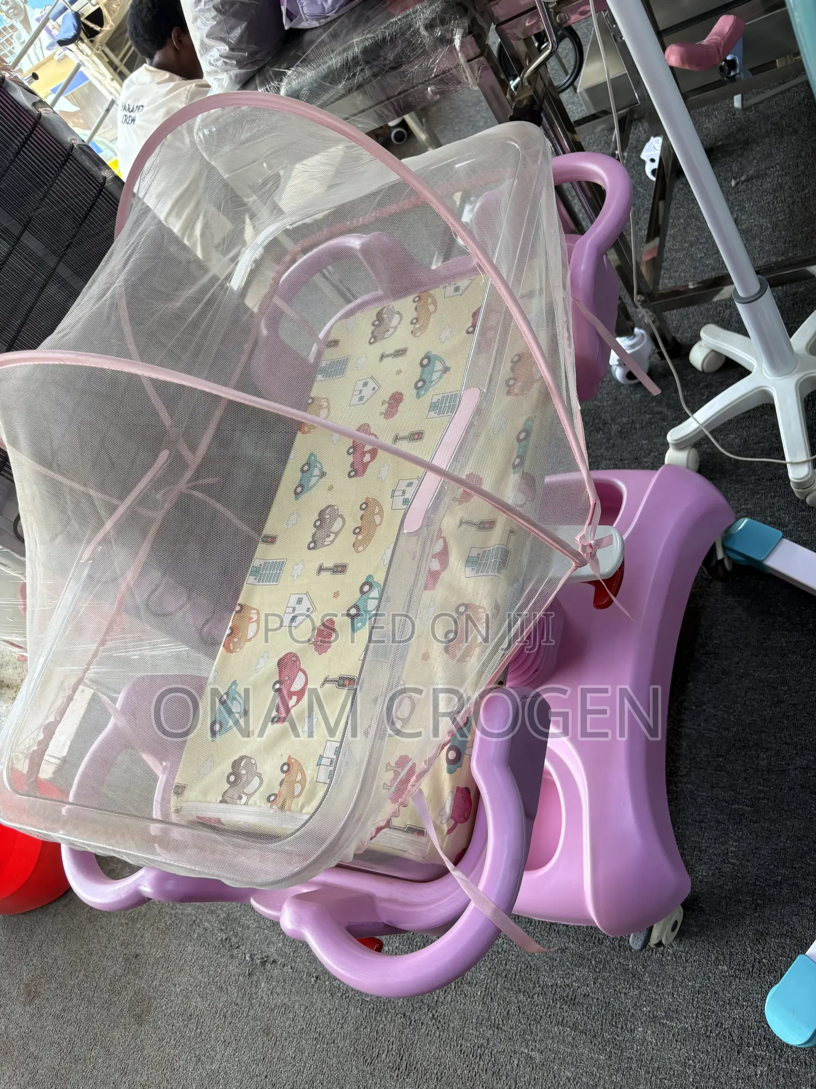 Baby Crib 337