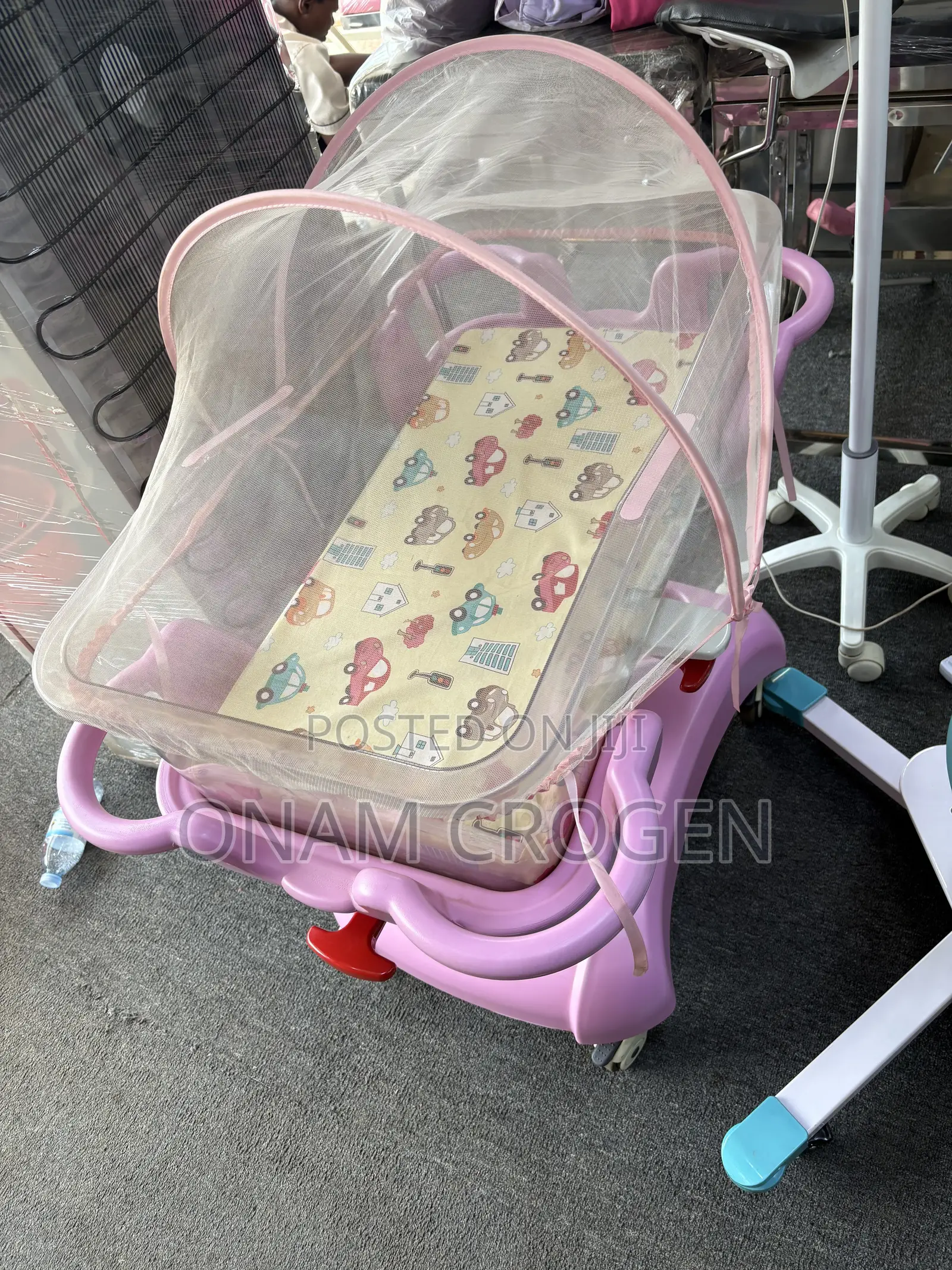Baby Crib 337