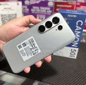 New Tecno Camon 50 Pro 256 GB Silver