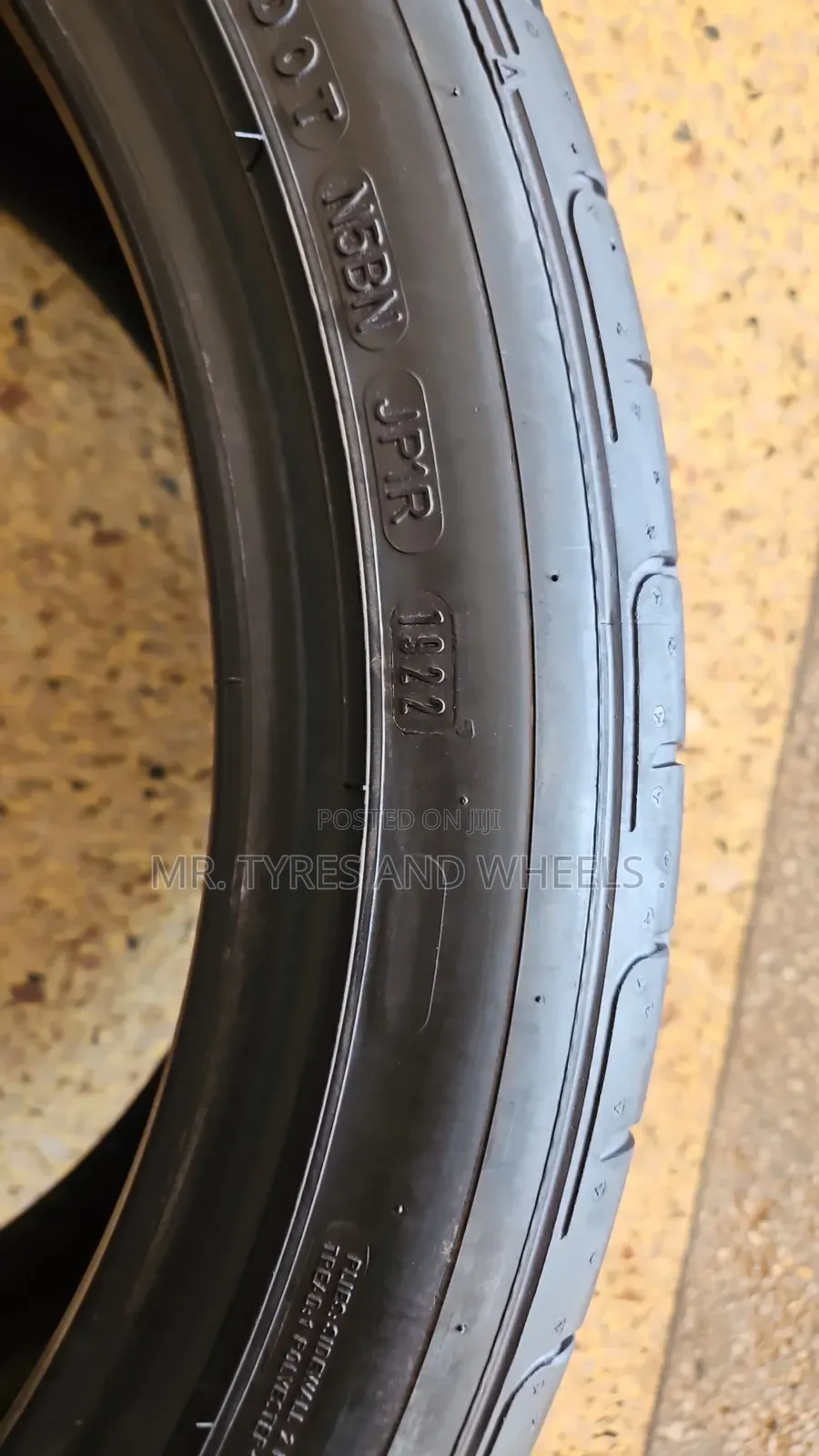 275 35 R19 Dunlop Not Common in the Market Bt We Have It in the Store