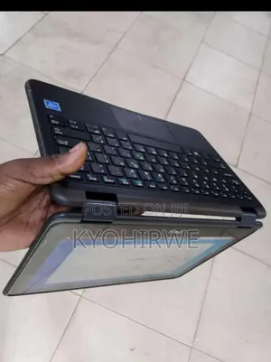Laptop Dell Latitude 3390 4GB Intel SSD 128GB