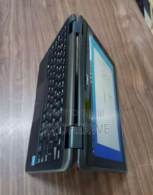 Laptop Dell Latitude 3390 4GB Intel SSD 128GB