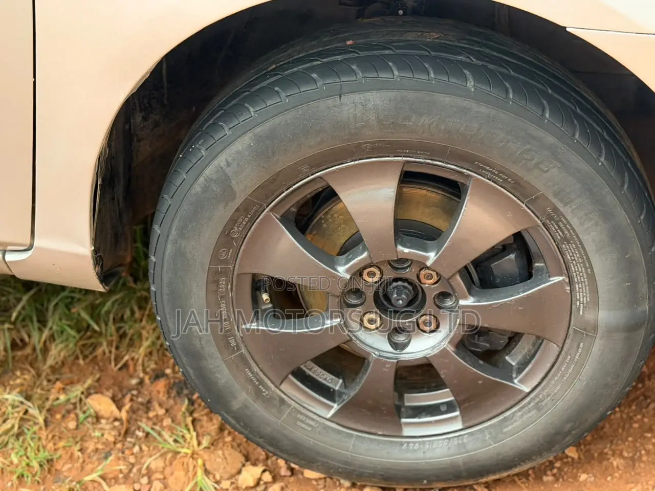 Toyota Corolla Fielder 1.5 Petrol FWD 2010 Silver