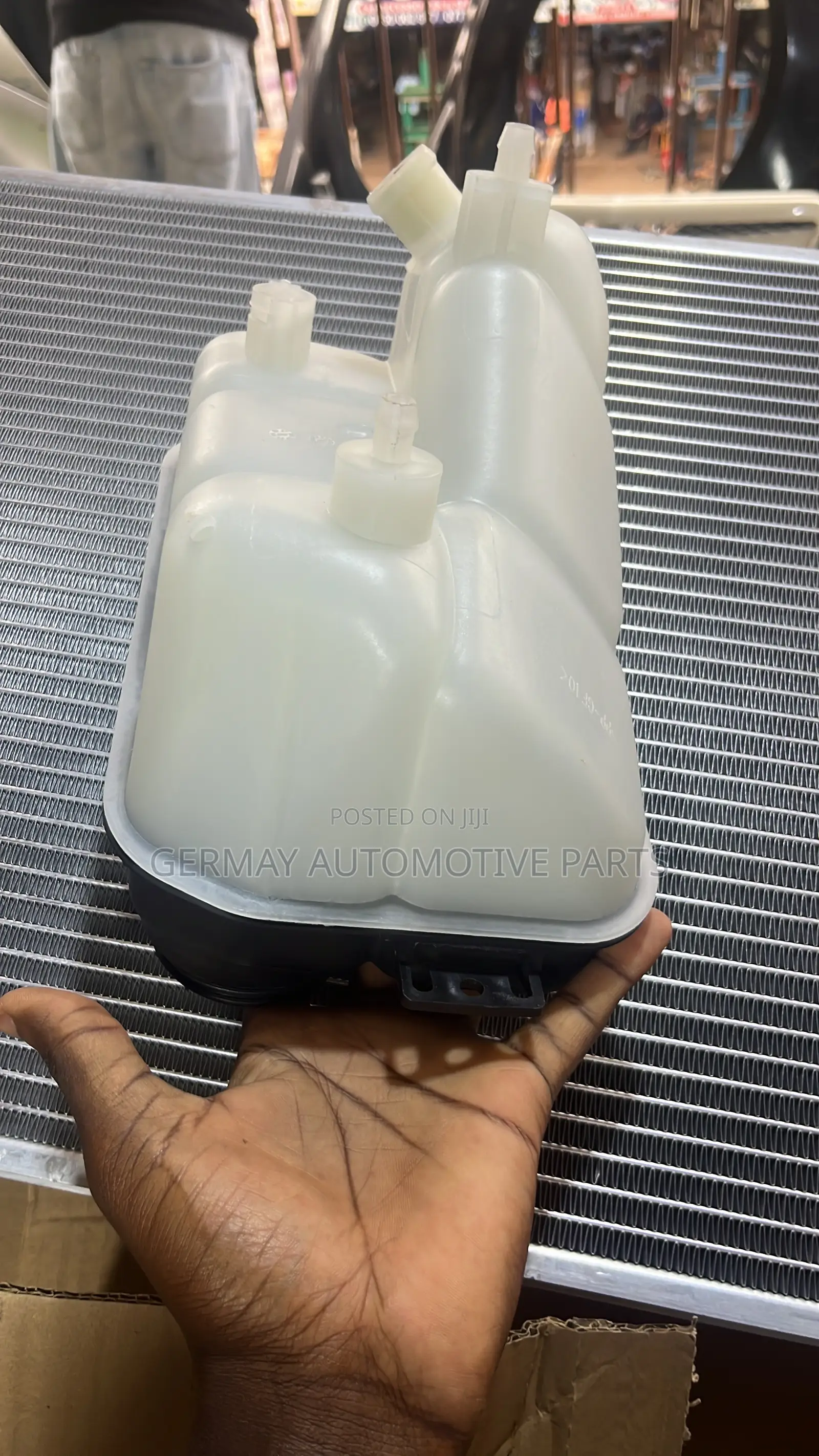 Coolant Expansion Tank for Mercedes E Class W211 2002-2009