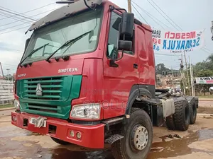 Sinotruck Tractor Head HP336