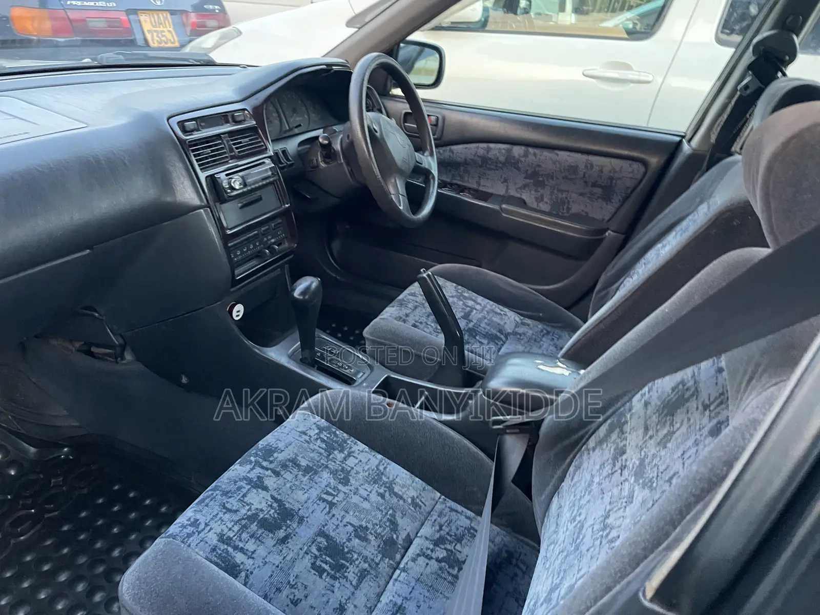 Toyota Corona Premio 2000 Gray