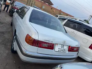 Toyota Corona Premio 2000 Gray
