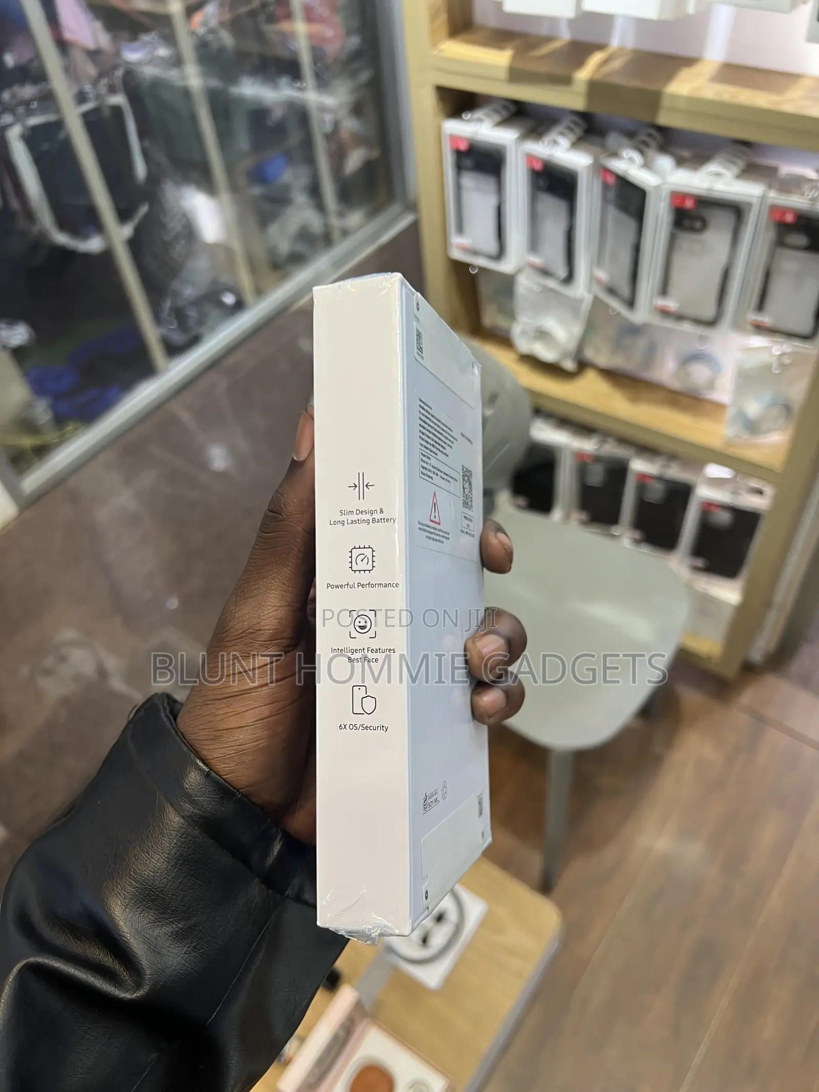 New Samsung Galaxy A57 128 GB Purple