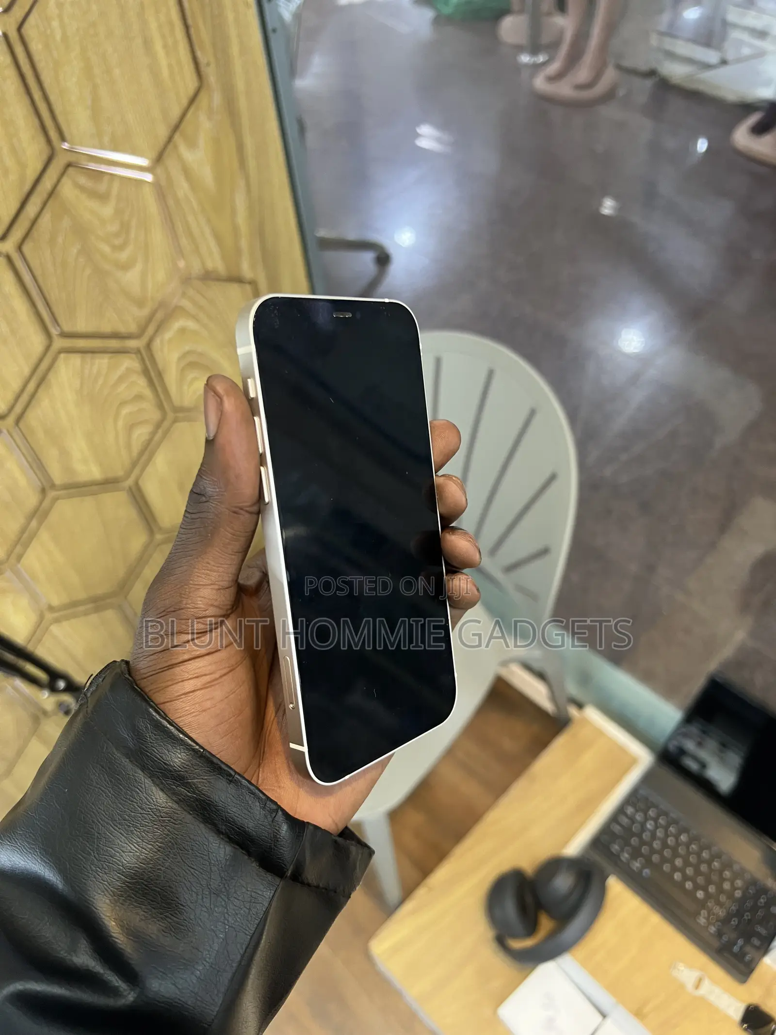 Apple iPhone 12 128 GB White