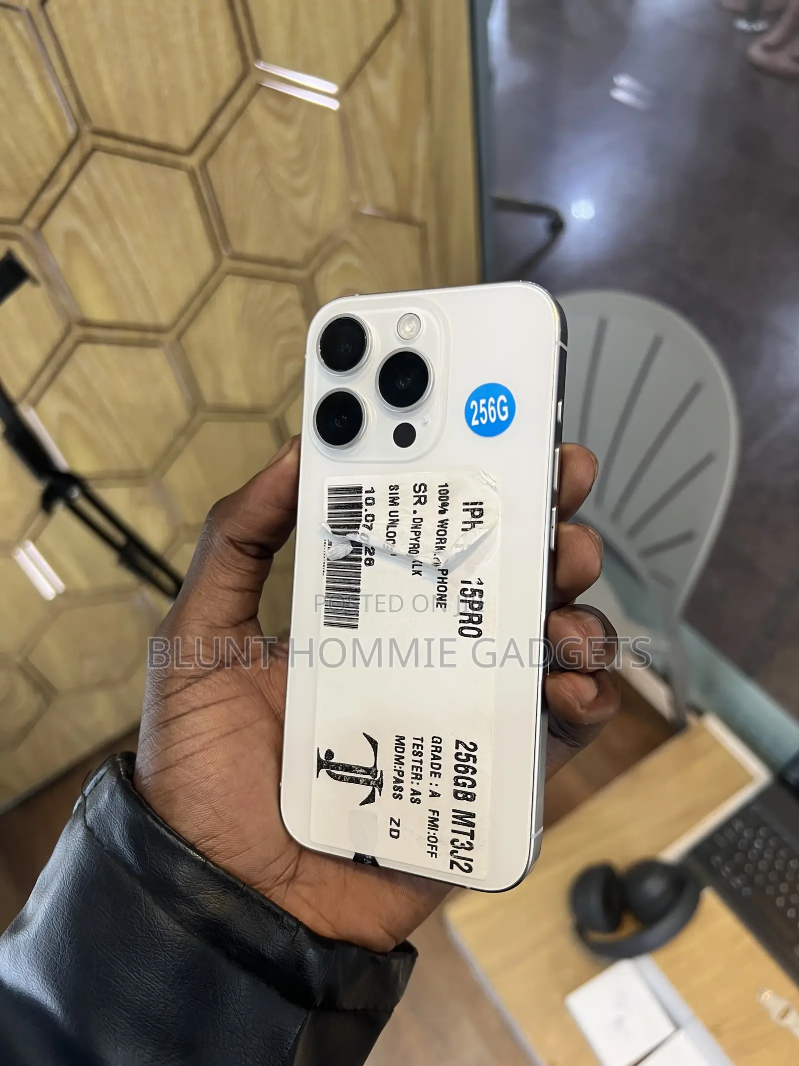 Apple iPhone 15 Pro 256 GB White
