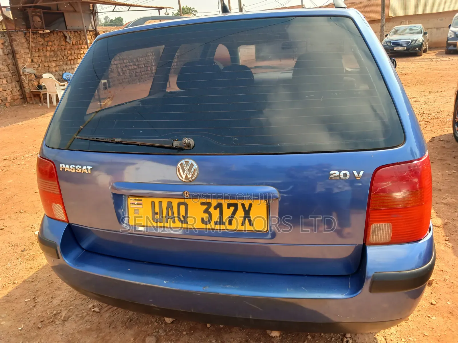 Volkswagen Passat 2004 Blue