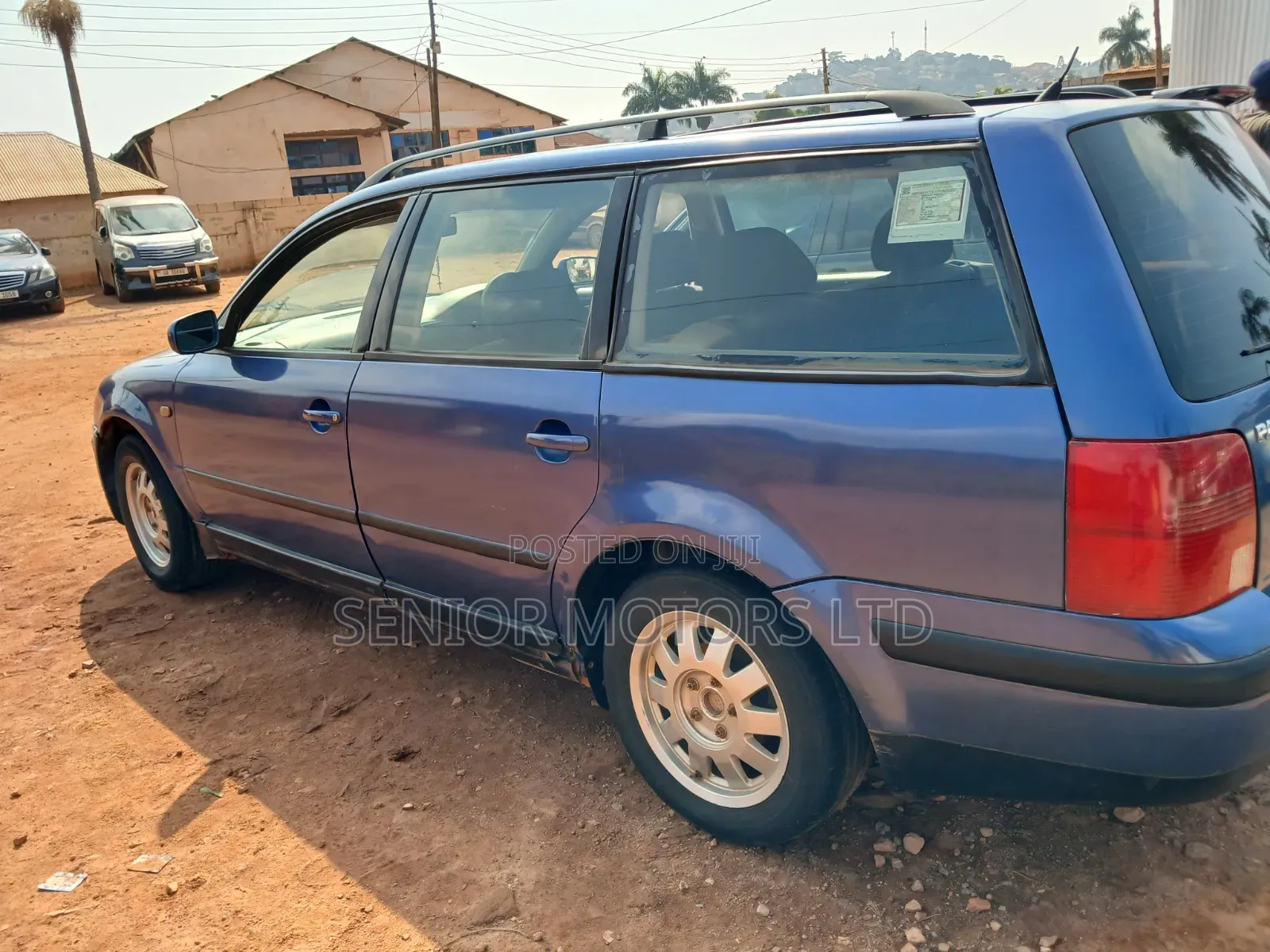 Volkswagen Passat 2004 Blue