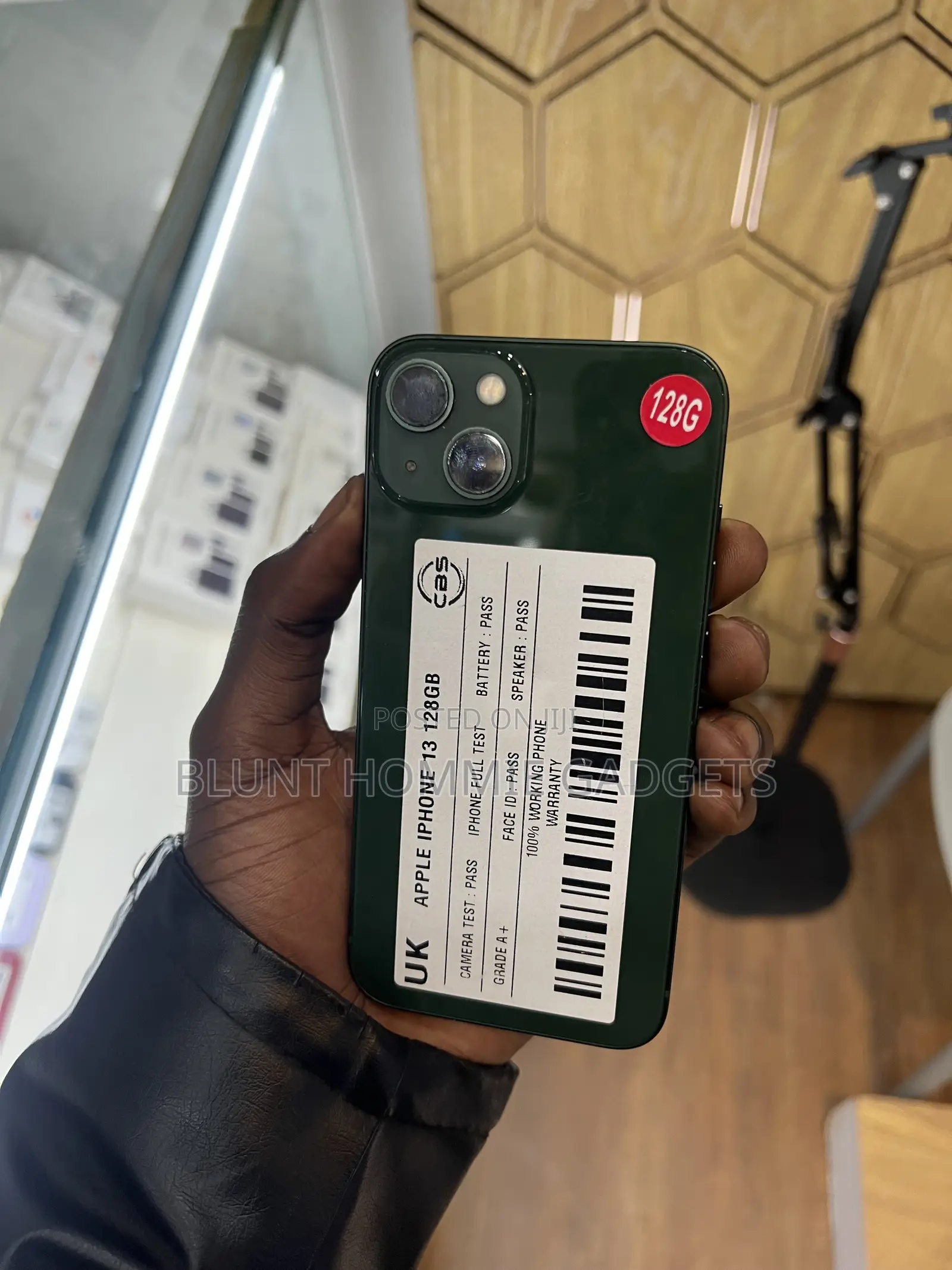 Apple iPhone 13 128 GB Green