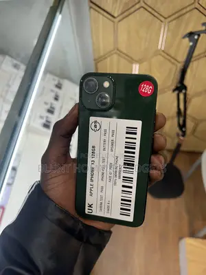 Apple iPhone 13 128 GB Green