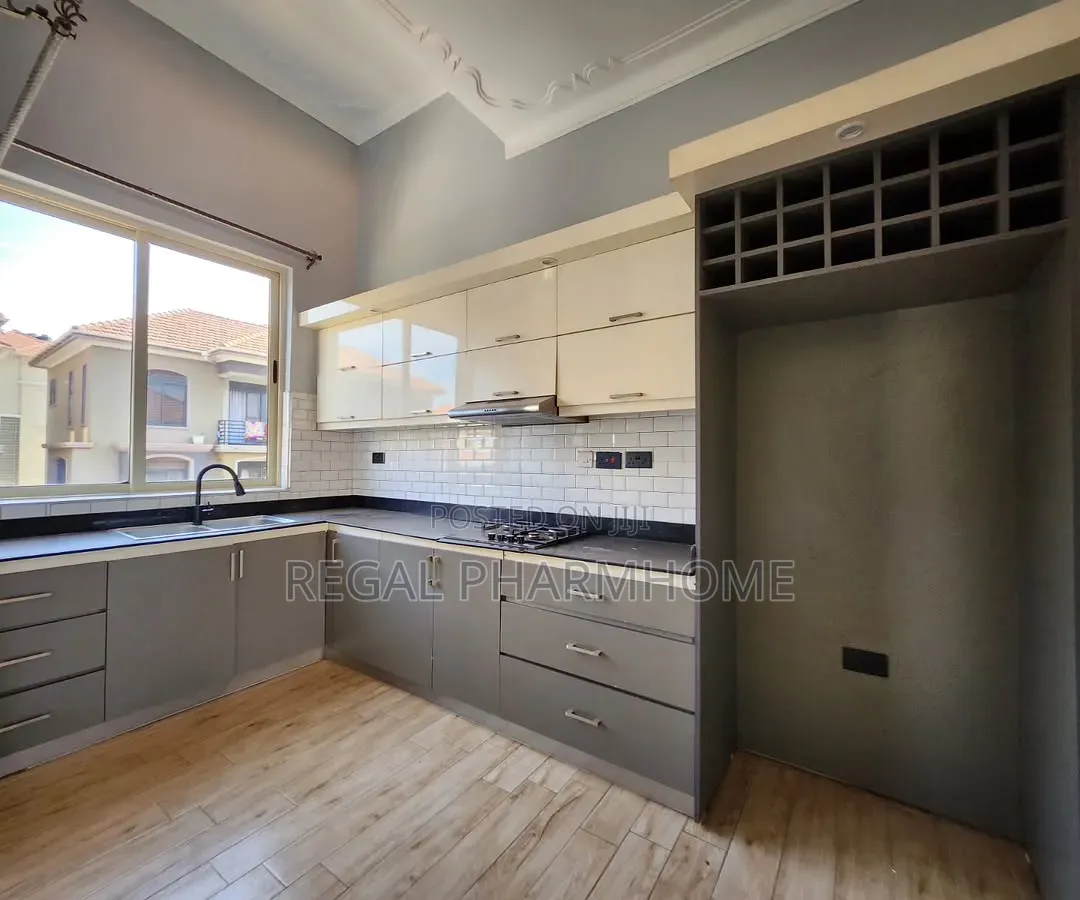 3bdrm Apartment in Lubowa, Central Division for rent