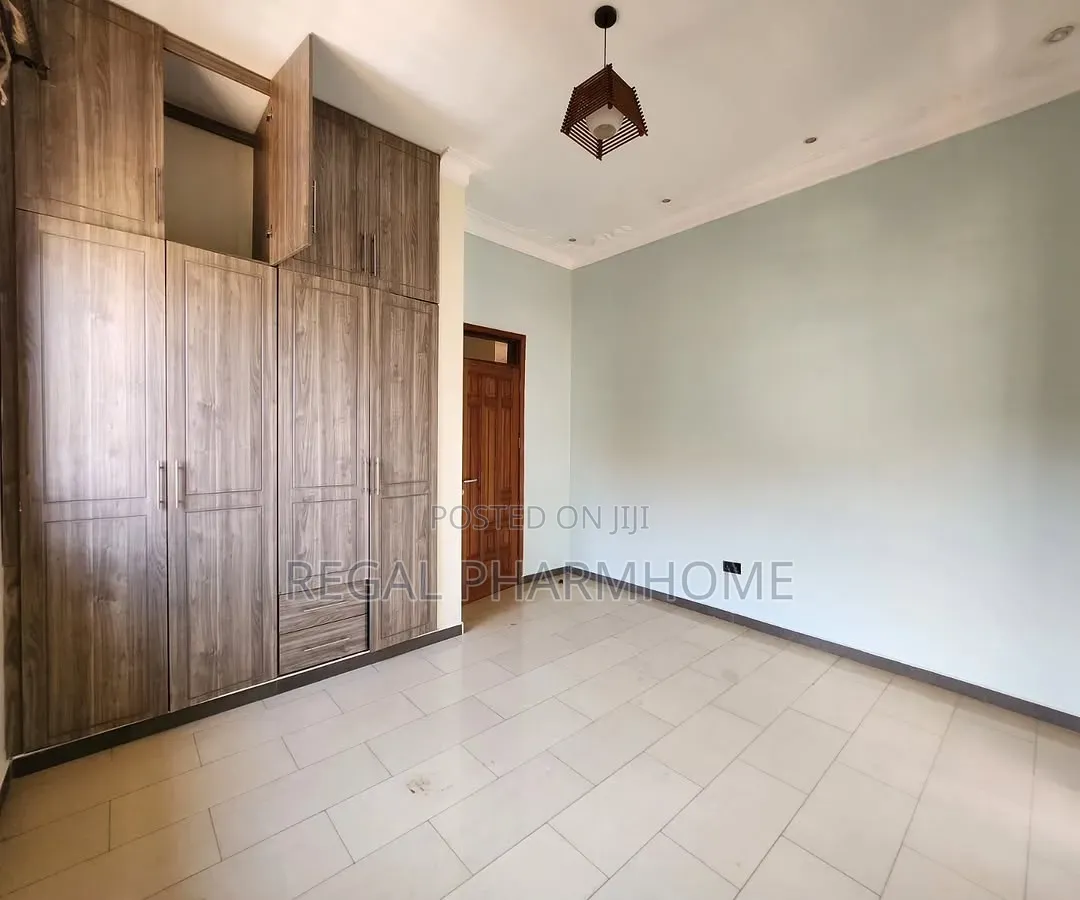 3bdrm Apartment in Lubowa, Central Division for rent