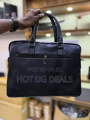Jeep Buluo Men's Leather Briefcase Laptop Bag - Black