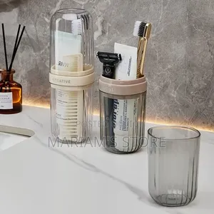 Portable Travel Toothbrush Holder With a Dust-Proof