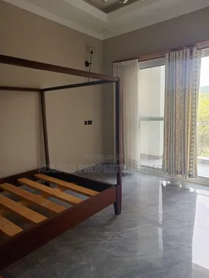 3bdrm Apartment in Kololo, Central Division for sale