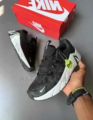 New Classic Black/White Nike Free Metcon 7 Training Shoes
