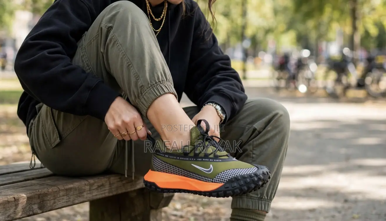 Original Olive Green/Orange Nike ACG Mountain Fly Gore-Tex Sneakers