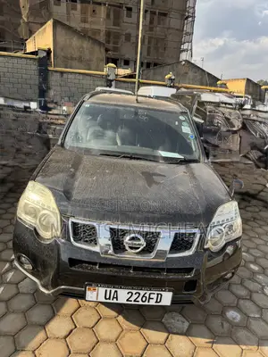 Nissan X-Trail 2.0 Petrol XE 2012 Black