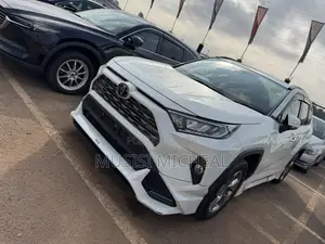 Toyota RAV4 Adventure AWD 2020 White