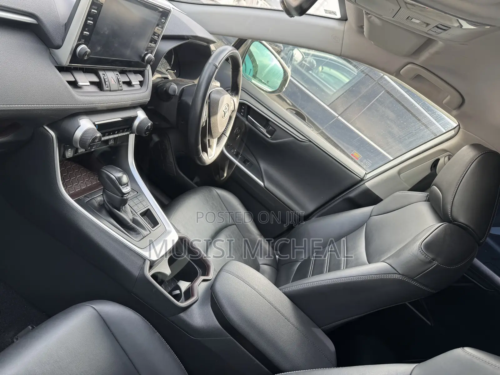 Toyota RAV4 Adventure AWD 2020 White