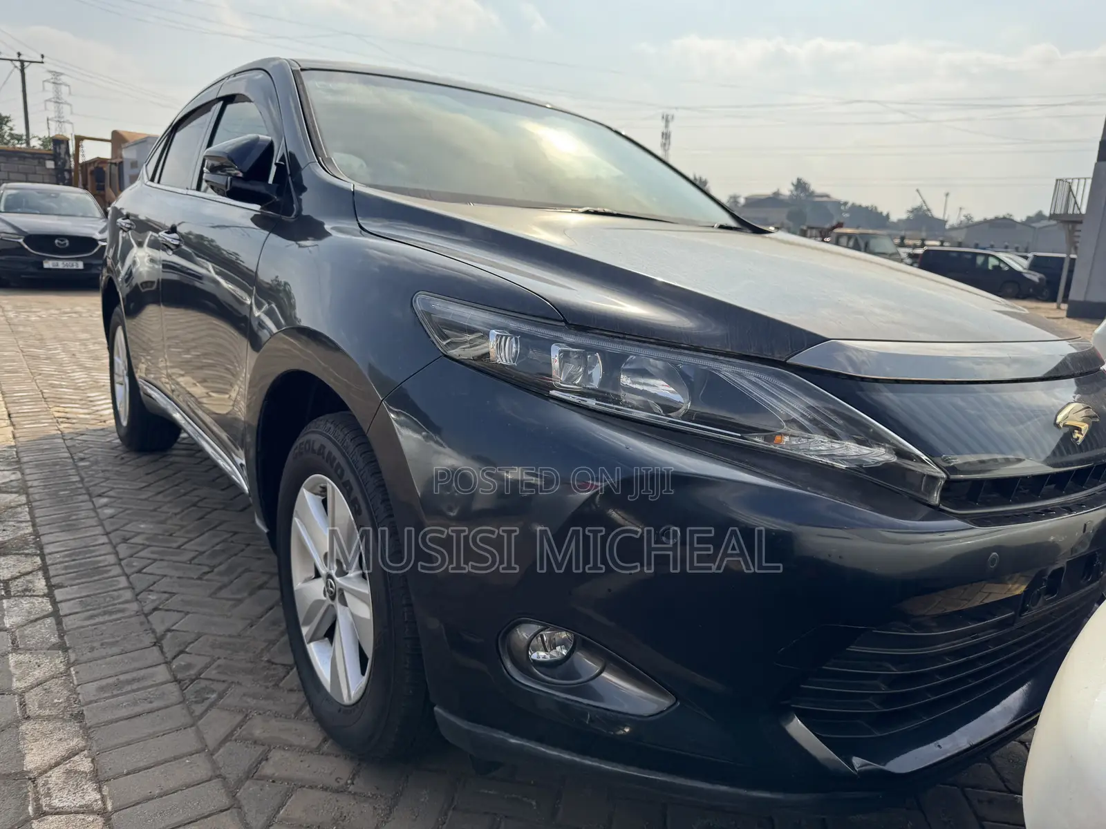 Toyota Harrier 2.0 4WD 2017