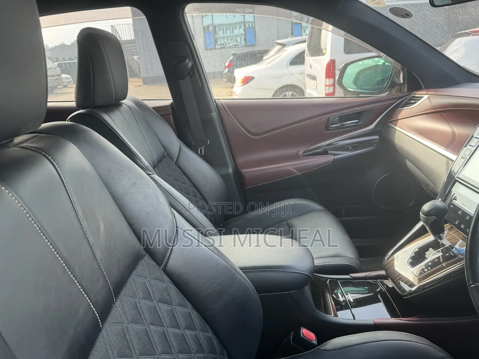 Toyota Harrier 2.0 4WD 2017