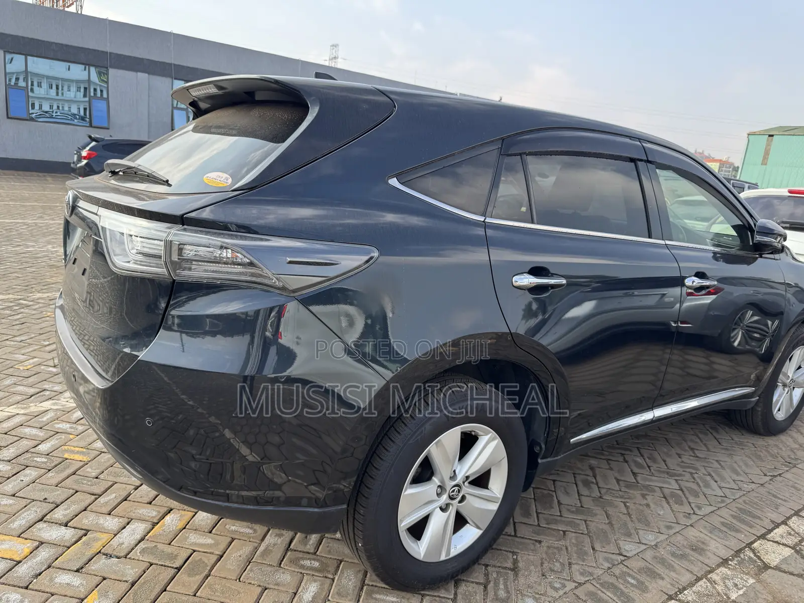 Toyota Harrier 2.0 4WD 2017