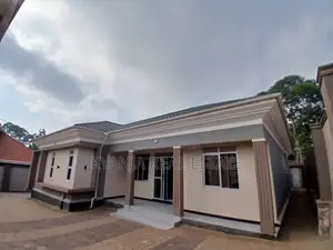4bdrm Bungalow in Kira Estates for sale