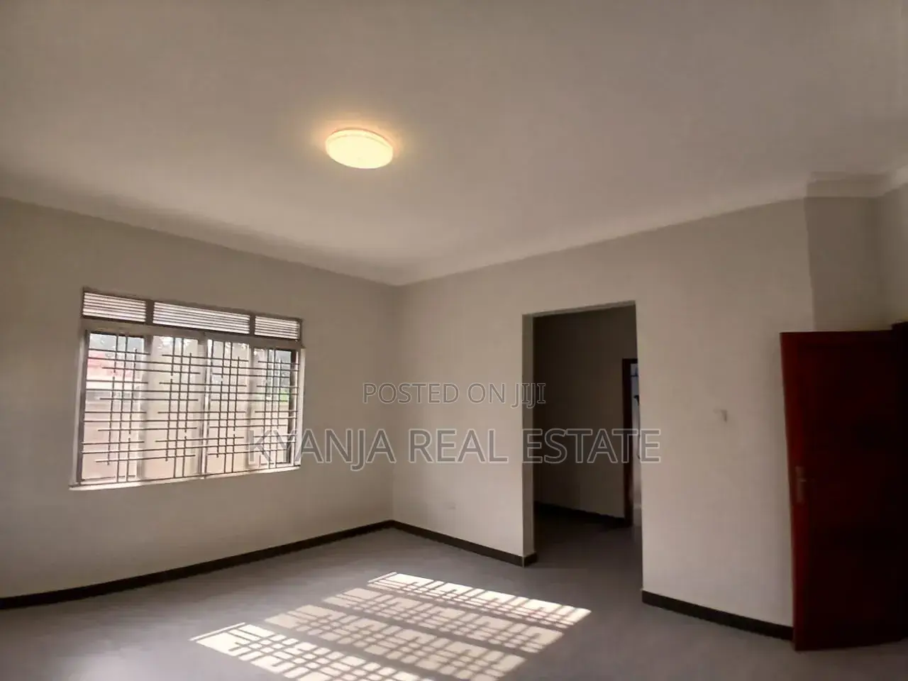4bdrm Bungalow in Kira Estates for sale