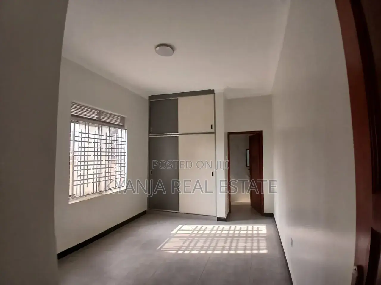 4bdrm Bungalow in Kira Estates for sale